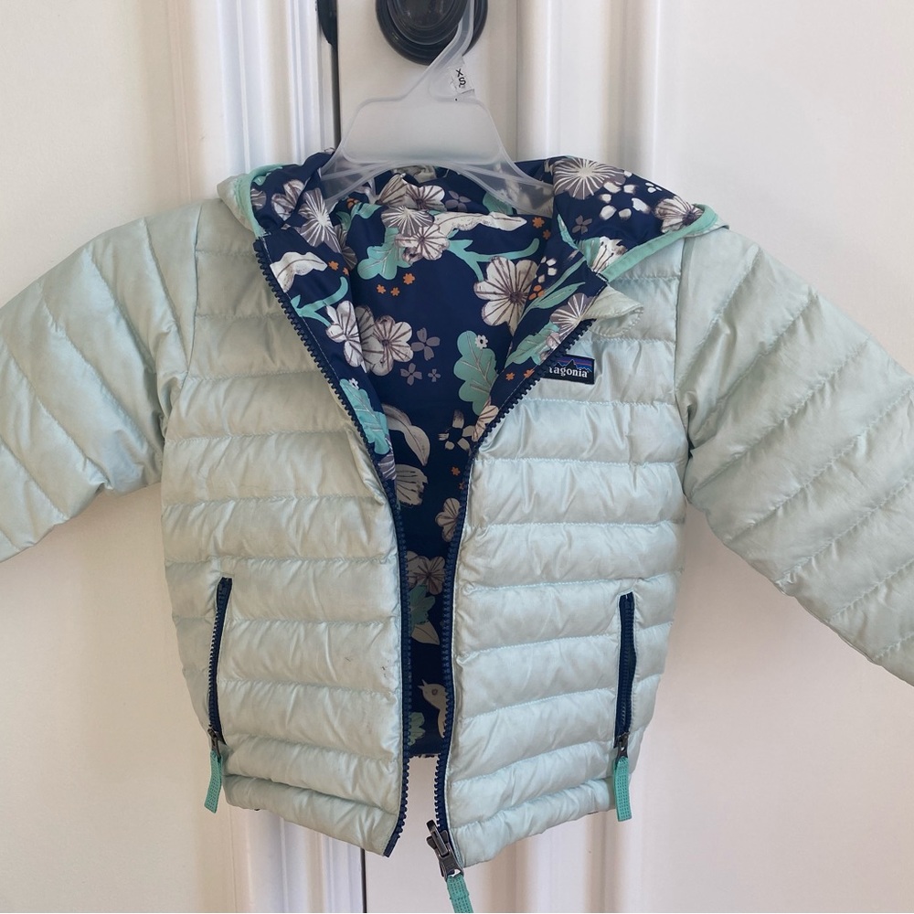 Toddler girls Patagonia reversible down sweater hoodie -3T